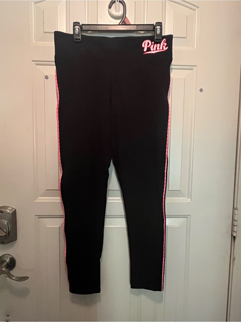 NWOT! PINK Victoria's Secret Black Leggings with Pink Trim